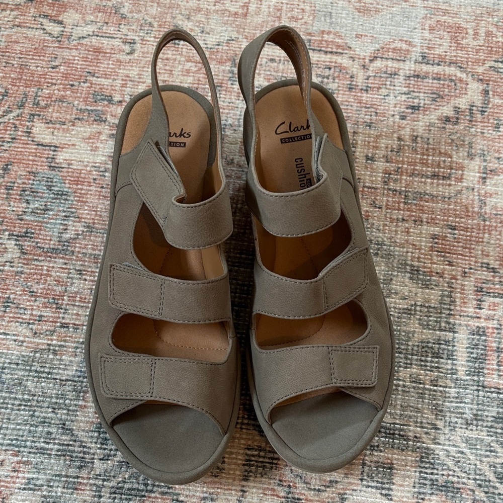 Clarks Women's Reedly Juno Wedge Size 7.5